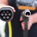 Elektrisk bil eller bensinbil – hva bør du velge